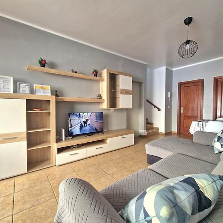 Spacious Independent Chalet Next The Airport - Sea San Isidro  Exteriér fotografie